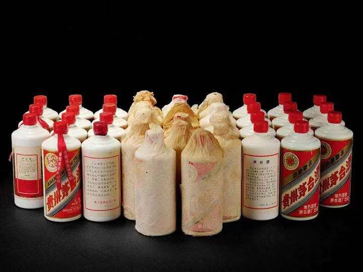 宁波日照岚山回收酒价格哪里回收(附近上门回收茅台酒）?